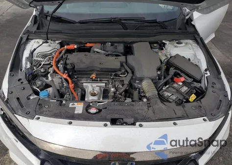 2022 Honda Accord Hybrid Sport из США, поврежденный, VIN 1HGCV3F26NA047321